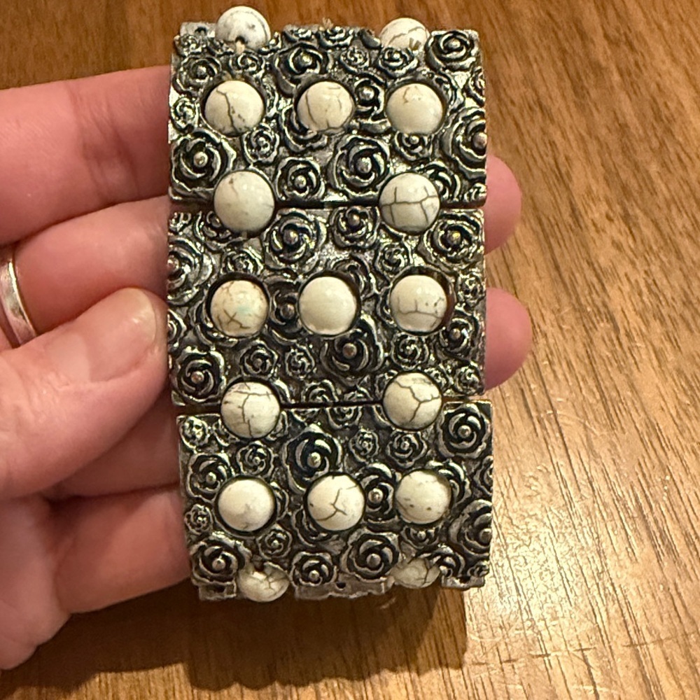 Vintage Bracelet - Picture 5 of 7
